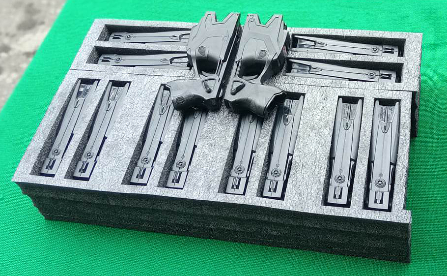 Нови пистолети за варненските полицаи (СНИМКИ)